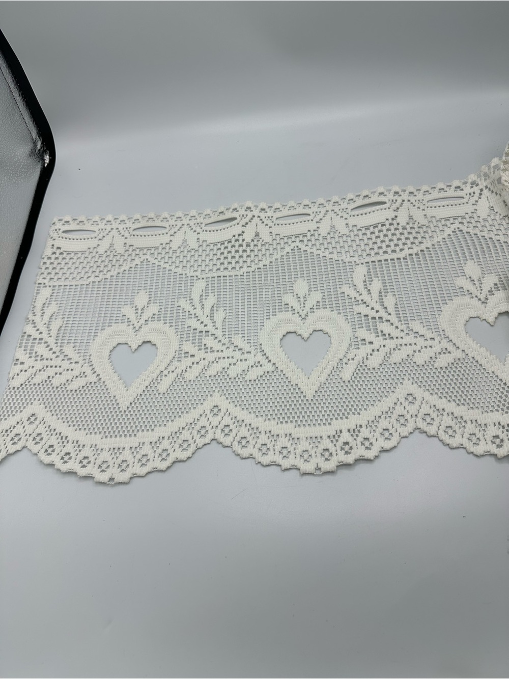 Vtg Lace Crochet Heart Valance Scalloped Edges 3 + Yds Cottage Core Granny Core